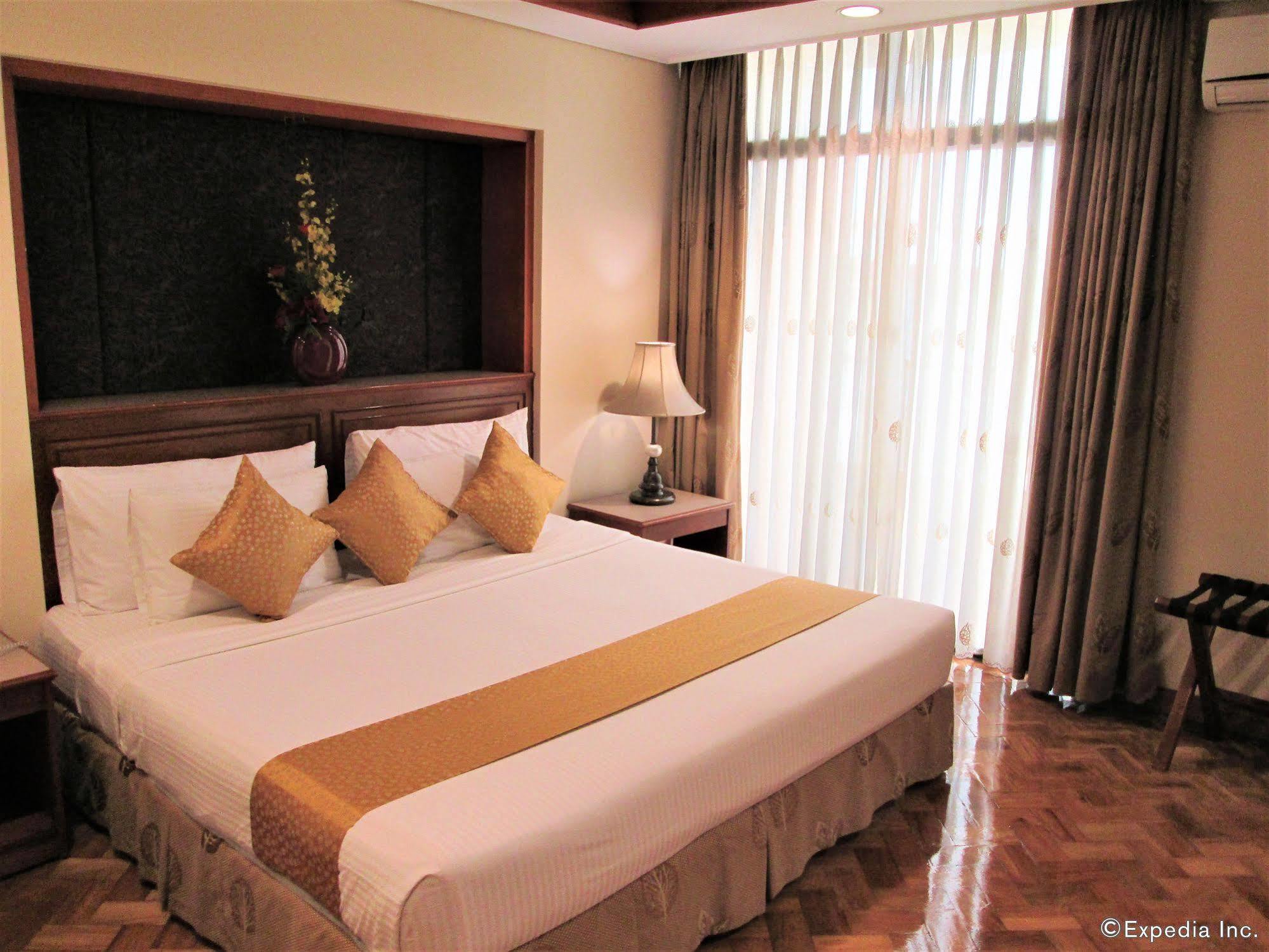 Maxandrea Hotel Cagayan de Oro Eksteriør billede